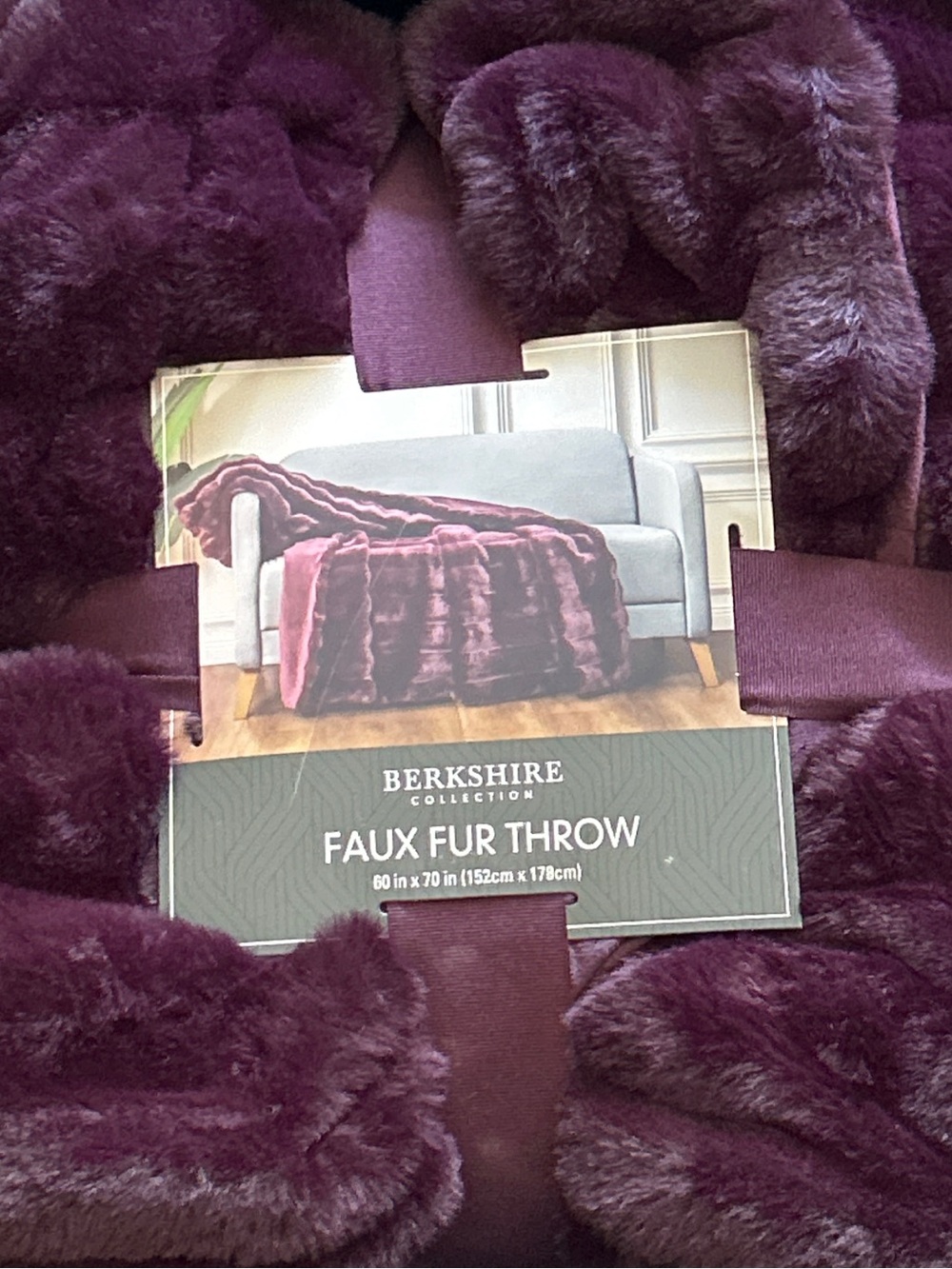 NWT Berkshire Collection Luxe Faux Fur Throw Blanket Plum Purple 60x70
